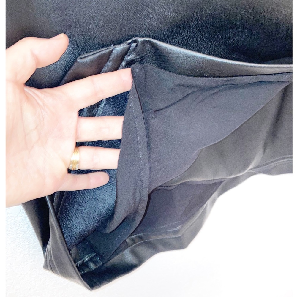 ANTHROPOLOGIE Faux Leather wrap mini dress Black/Noir SZ: 6 - Picture 11 of 13
